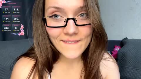 Adele online show from April 9, 5:18 pm