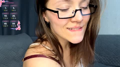 Adele online show from April 7, 5:26 pm