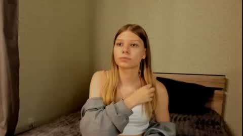 willowcut online show from July 14, 5:23 am