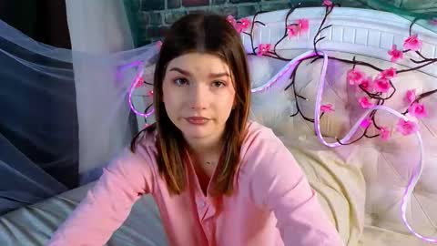 Vicki3 online show from March 23, 7:03 am