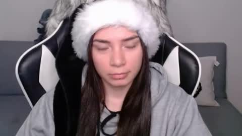 Alex online show from December 21, 2:41 am