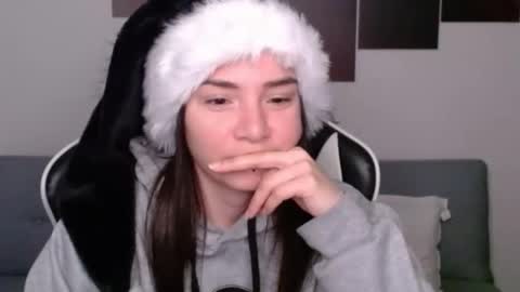 Alex online show from December 30, 3:25 am