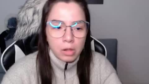 Alex online show from December 17, 2:49 am