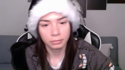 Alex online show from December 19, 2:23 am