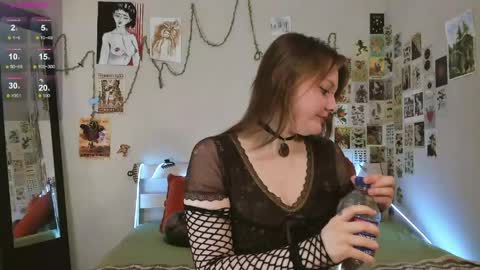 wonderconnie online show from May 16, 3:00 pm