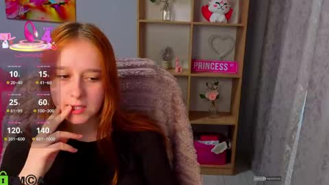 wow_emma_ online show from May 20, 12:24 pm