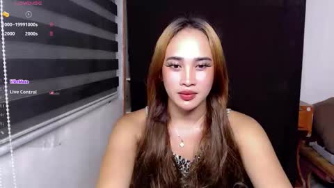 catriona smith online show from September 24, 1:43 pm