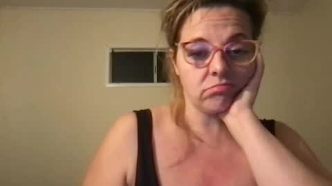 Cute Newb X online show from May 26, 4:39 pm