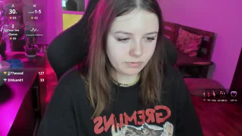 LOVE NERDS ONLY online show from March 4, 7:15 am