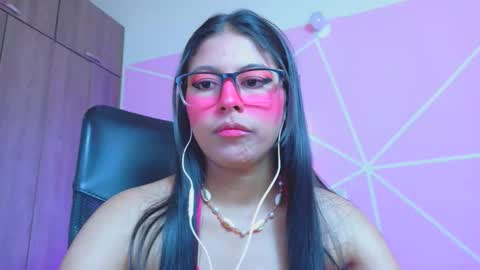 XALLYSONX online show from May 8, 1:36 pm