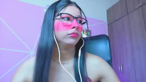 XALLYSONX online show from May 21, 11:41 am