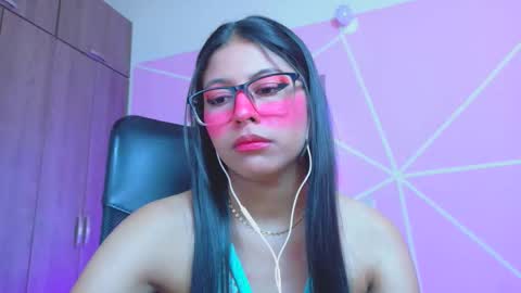 XALLYSONX online show from May 11, 2:30 pm