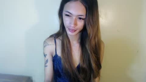 xanovelle_ online show from August 6, 11:55 pm