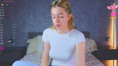 Alice online show from March 29, 3:16 am