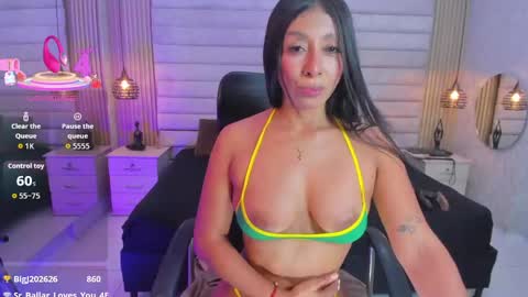 xcarlettt online show from May 3, 4:05 am