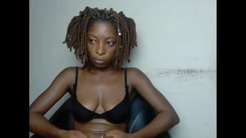 xcreamypussy online show from December 27, 4:58 am