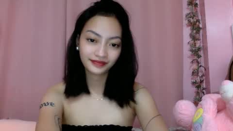 Sachi Cy online show from February 7, 1:22 pm