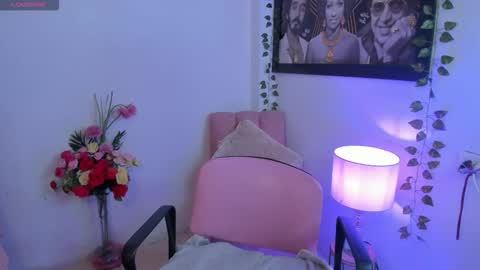 xelenagomez31 online show from March 15, 10:34 pm