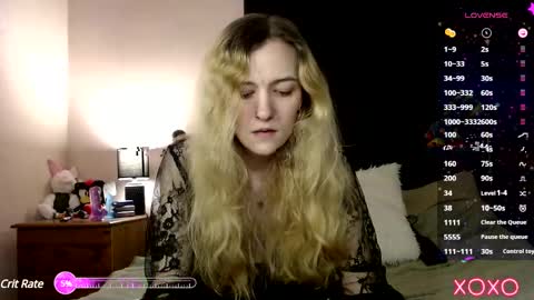 Snapshot of xelliee_rosex chatting on February 9, 5:33 pm EllieeRose online show from February 9, 5:33 pm