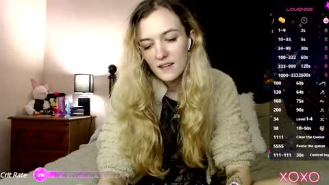 Snapshot of xelliee_rosex chatting on March 10, 7:07 pm EllieeRose online show from March 10, 7:07 pm