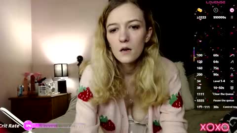 Snapshot of xelliee_rosex chatting on September 25, 11:57 pm EllieeRose online show from September 25, 11:57 pm
