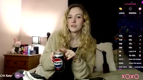Snapshot of xelliee_rosex chatting on February 21, 11:54 pm EllieeRose online show from February 21, 11:54 pm