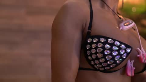 Xena online show from May 14, 5:02 am
