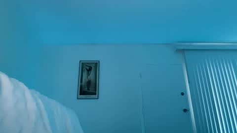 xenadreamx online show from May 6, 2:04 am