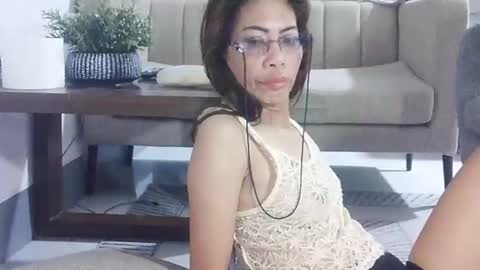xhotskinny69x online show from May 31, 8:21 pm