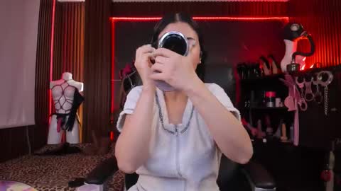 Snapshot of xiaqueen chatting on September 29, 11:59 am XiaQueen I M online show from September 29, 11:59 am