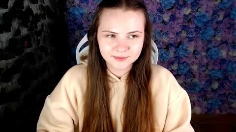 Lina online show from September 23, 8:01 am