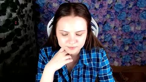 Lina online show from September 29, 7:24 am