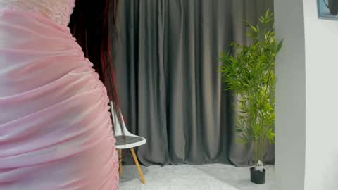 Melissa online show from April 6, 6:31 pm