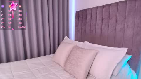XIMENA LOPEZ online show from May 14, 6:03 pm