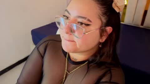  Ximenna online show from April 22, 9:01 pm