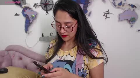 ximena suarez online show from December 18, 3:37 am