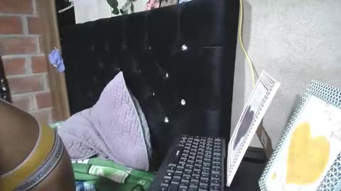 xiomi705825 online show from November 13, 3:05 am