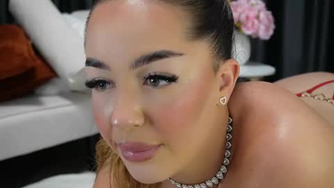 Julia online show from October 5, 8:03 pm