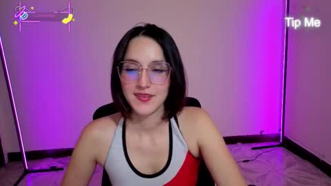 Snapshot of xmialozanoxx chatting on September 25, 8:57 am MiaLozano online show from September 25, 8:57 am