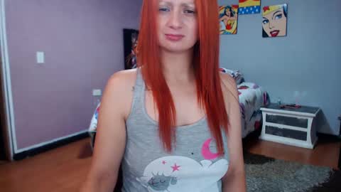 Snapshot of xnathashax1 chatting on January 4, 12:48 am luciana online show from January 4, 12:48 am