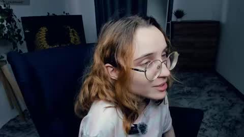 Kylie  online show from September 20, 7:39 am