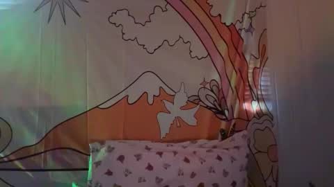 xopeachybaby online show from May 5, 6:16 am