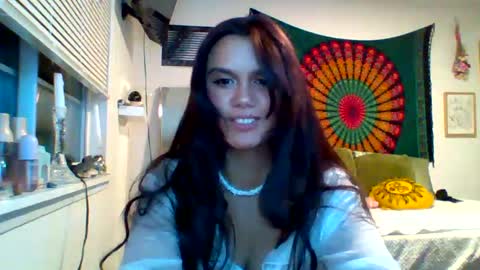 XOVA online show from October 9, 5:11 am