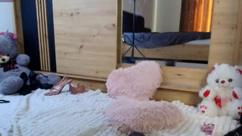 Cherry online show from May 15, 4:27 am