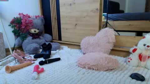 Cherry online show from May 9, 5:31 am