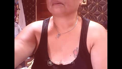 Snapshot of xsw33t_joy69x chatting on December 6, 10:49 am joy online show from December 6, 10:49 am