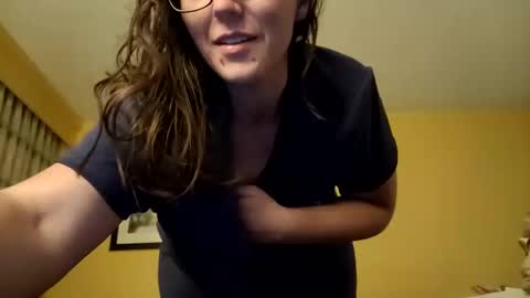 Snapshot of xx_flowprincess_xx chatting on September 26, 11:19 am xx_flowprincess_xx online show from September 26, 11:19 am
