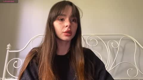 Lily online show from May 19, 11:39 am