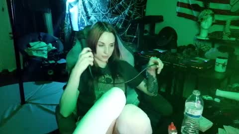 Lilith online show from May 11, 3:52 am