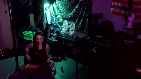Lilith online show from May 9, 3:30 am